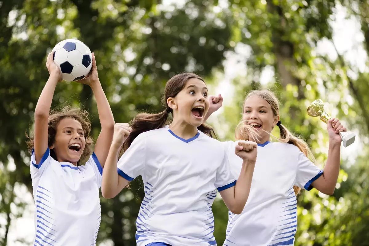 Les associations - FOOTBALL - Saint Ouen Les associations - FOOTBALL - Saint Ouen